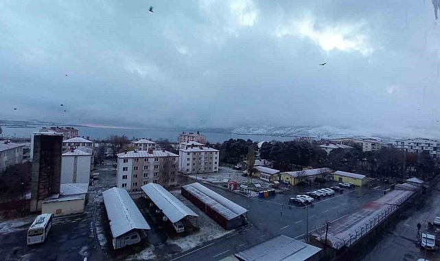 Kar Tatvan'a ulaştı