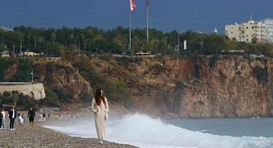 Kar, yağmur, güneş: Antalya 4 saatte 3 mevsimi yaşadı