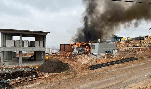 Konteyner yangını korkuttu