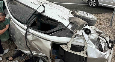 Malatya’da kontrolden çıkan araç şarampole devrildi: 5 yaralı