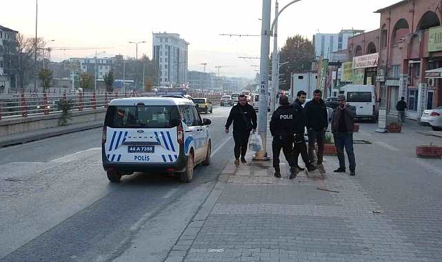 Malatya'da Trambüsten kopan kollektör küçük çocuğu hastanelik etti