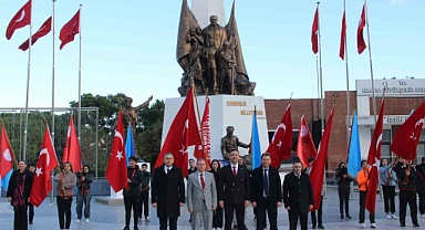 Manisa’da 24 Kasım Öğretmenler Günü kutlandı