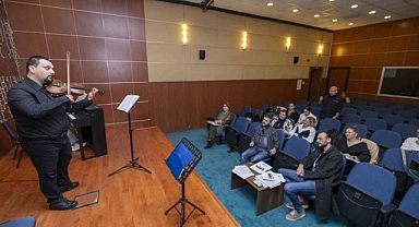 Mersin Büyükşehir Belediyesine yeni sanatçılar alınacak