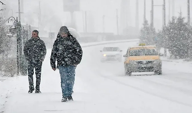 Meteoroloji’den 49 ile kritik uyarı: Fırtına, sağanak ve kar...