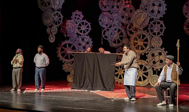 ’Misafir’ oyunu emekliler için sahnelendi