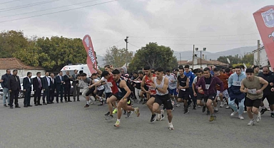 MSKÜ’de Atatürk’e Saygı için koştular