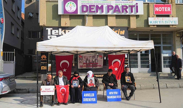 Muş’ta ailelerin evlat nöbeti sürüyor