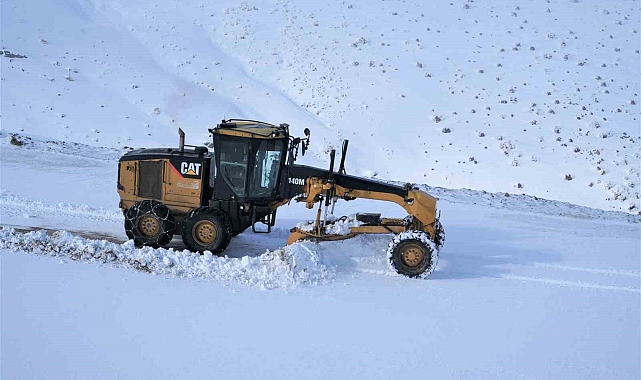 Muş'ta 41 köy yolu ulaşıma açıldı