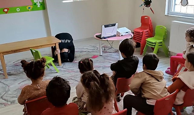 Muş'ta AFAD ekiplerinden anaokulu öğrencilerine afet farkındalık eğitimi