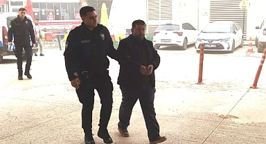 Öfkeli koca eşini çekiçle ağır yaraladı