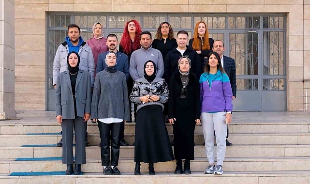 Öğretmenler Günü'ne özel şarkı, büyük ilgi gördü