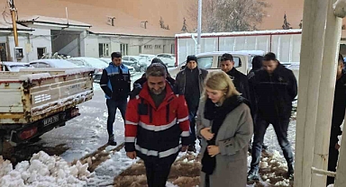 Ölmeztoprak’tan kar mesaisi