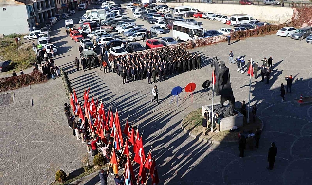 Oltu'da Atatürk'ü anma programları düzenlendi