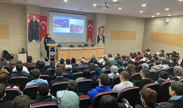 Oltu'da polisten narko bilgilendirme çalışması