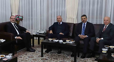 Önceki dönem içişleri bakanı Âlâ’dan Rektör Hacımüftüoğlu’na ziyaret