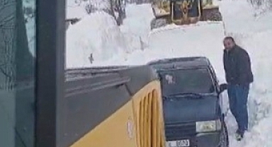 Ordu’da kar nedeniyle yolda mahsur kalan vatandaş kurtarıldı