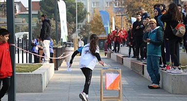 Oryantiringin kalbi İnegöl’de attı