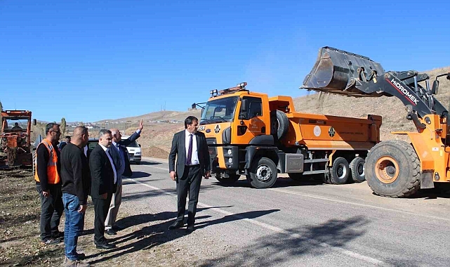 Otlukbeli'de kamu yatırımları ve tadilatlar yerinde incelendi