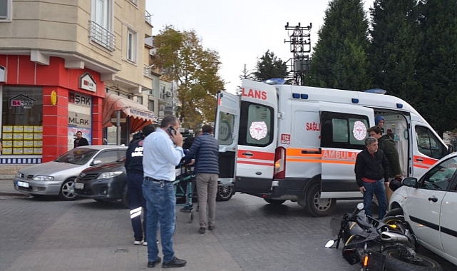 Otomobil ile motosiklet çarpıştı: 1 yaralı