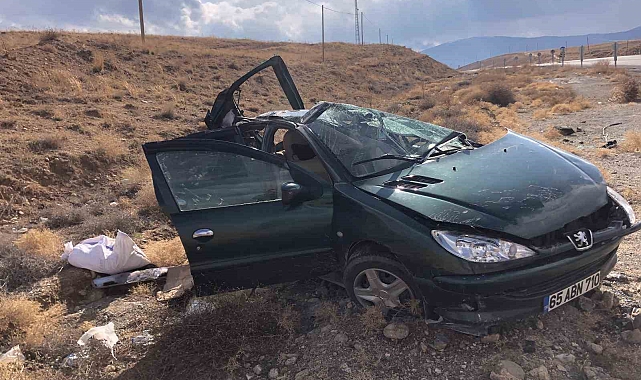 Otomobil şarampole yuvarlandı: 3 yaralı