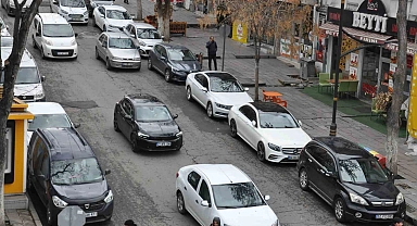 Park sorunu büyüyor! Kars'ta trafiğe kayıtlı araç sayısı 50 bine ulaştı