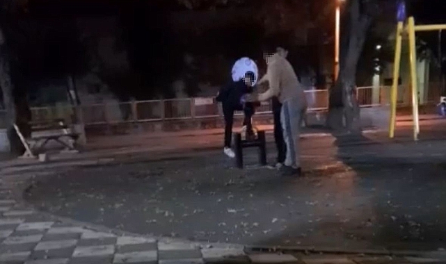 Parka tekmelerle zarar verdiler: "Hedefimiz çocuklar değil, aileleri"