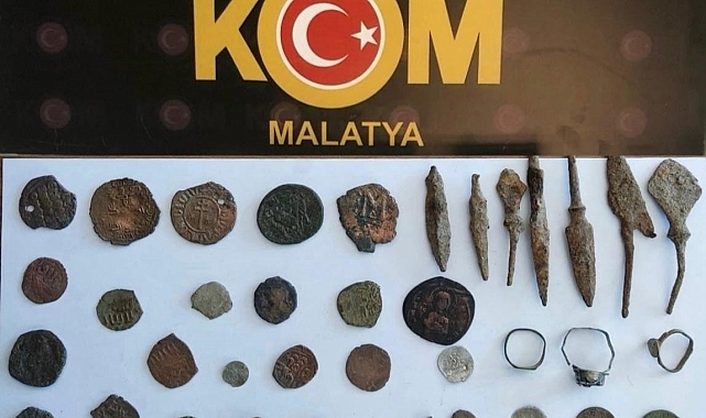 Polis Malatya'da tarihi eser kaçakçılarına operasyon