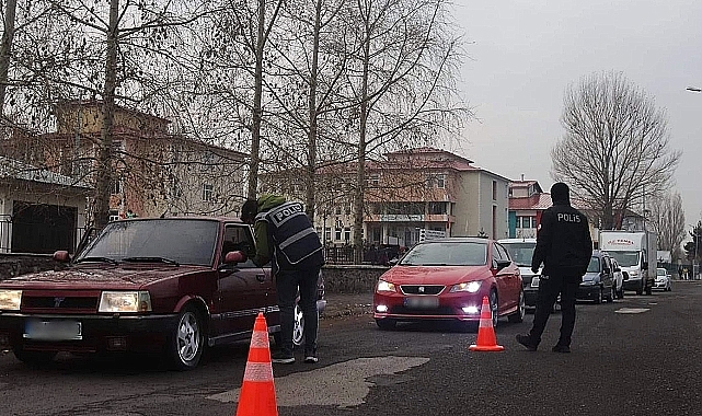 Polis okul çevrelerinde denetimlerini sıklaştırdı