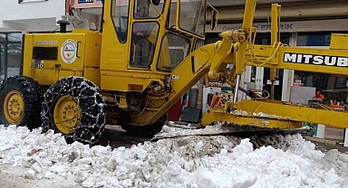 Posof ilçesinde karla mücadele çalışması başlatıldı