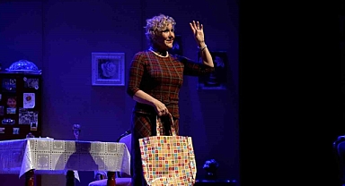 Shirley Valentine Bursa’da sahnelendi