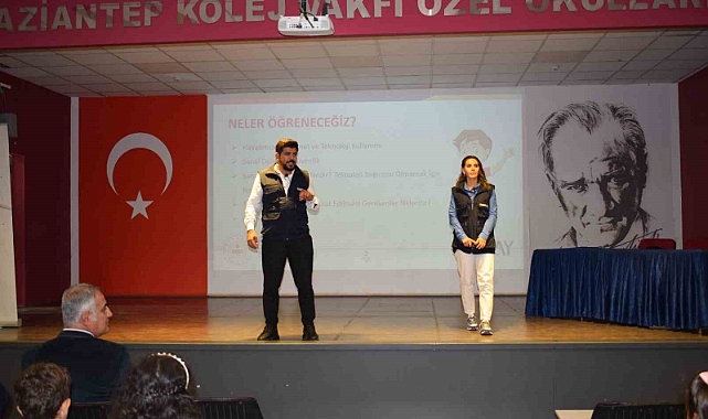 Siber Suçlar, Teknoloji Bağımlılığı ve Bilinçli Teknoloji Kullanma konulu seminer verdi