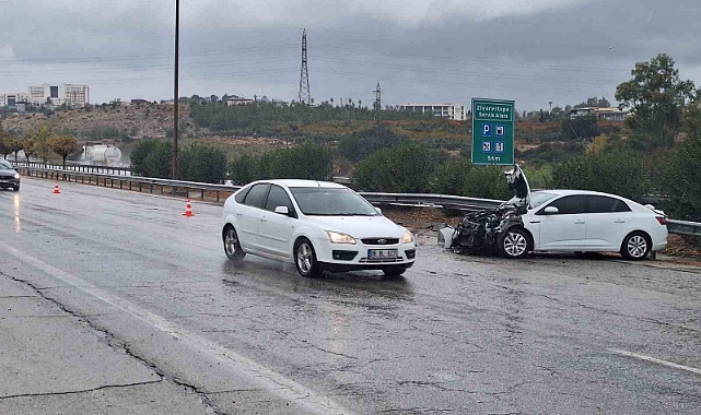 Tarsus’ta trafik kazası: 4 yaralı