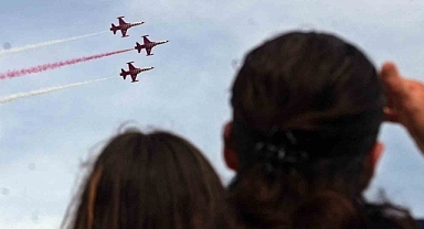 Türk Yıldızları Antalya’da Ata’ya saygı için uçacak