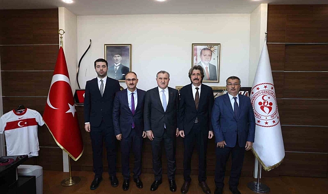 Üniversite yönetiminden Gençlik ve Spor Bakanına ziyaret