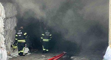 Uşak’ta tekstil fabrikasında çıkan yangın söndürüldü