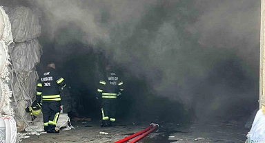 Uşak’ta tekstil fabrikasında çıkan yangın söndürüldü