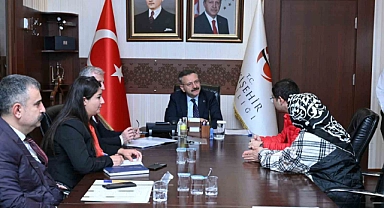 Vali Aksoy, Halk Günü Toplantısında vatandaşlarla buluştu