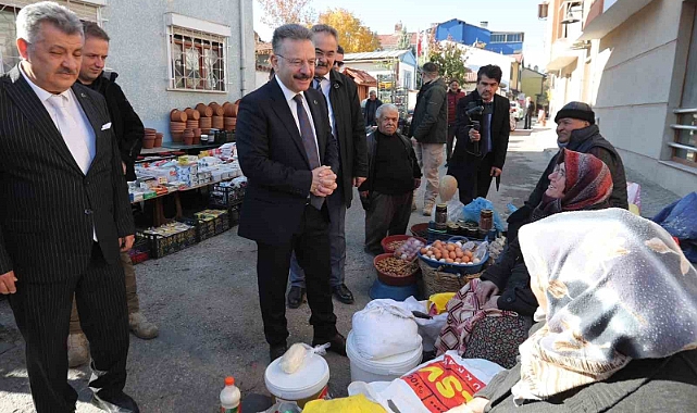 Vali Aksoy, semt pazarını ziyaret etti
