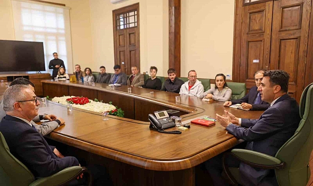 Vali Aygöl, ’Öğretmen Akademileri’ programının ilk dersinde