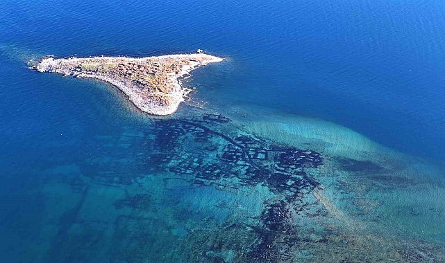Van Gölü çekilmeye devam ediyor