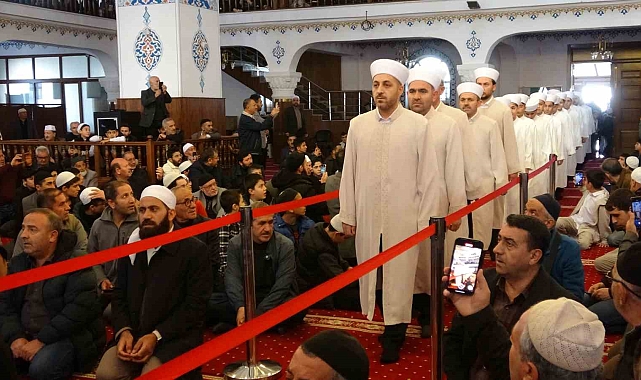 Van'da "İcazet Merasimi ve Kur'an Ziyafeti" düzenlendi