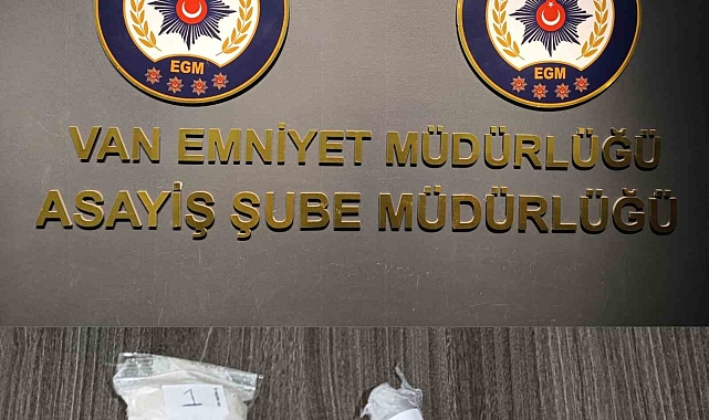 Van'da polis ekipleri 'torbacı' operasyonu gerçekleştirdi