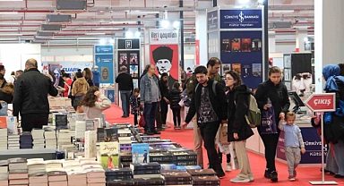 Vatandaşlardan Aydın Büyükşehir’in Kitap Fuarı’na yoğun ilgi