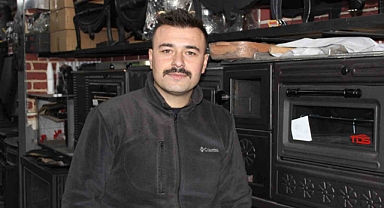 Yılın modası şömineli önü siyah sobalar