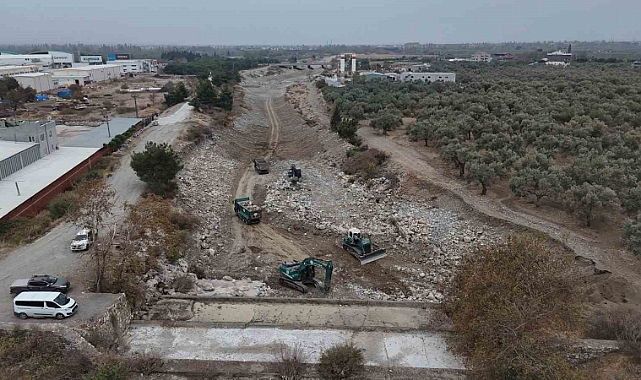 Zeytinli Çayı’nda ıslah çalışması yapılıyor