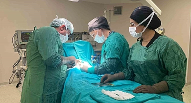 10 binde bir görülen omfalosel hastalığıyla dünyaya gelen bebek sağlığına kavuştu