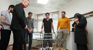 17 yıl sonra ilk adımını attı