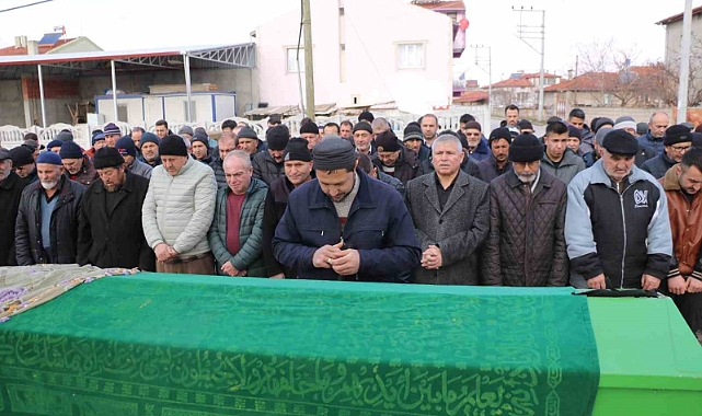 23 yaşındaki öğretmen kazada hayatını kaybetti