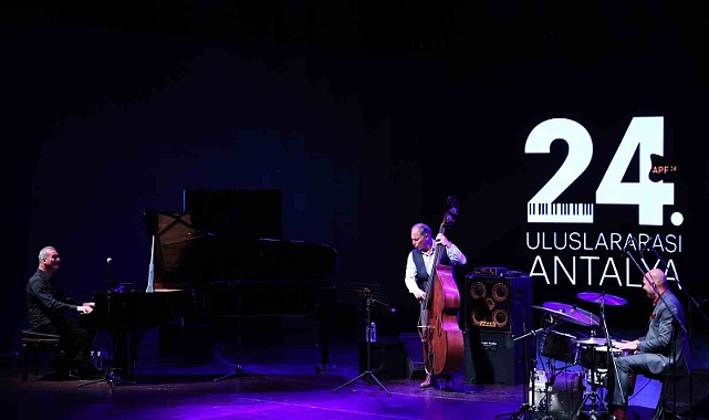 24. Uluslararası Antalya Piyano Festivali’nde Kerem Görsev’den caz rüzgarı