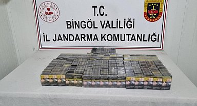 500 paket kaçak sigara ele geçirildi, araması bulunan 1 kişi yakalandı